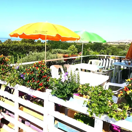 Bed and breakfast Kaos 3*