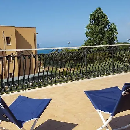 Bed & Breakfast Kaos 3*